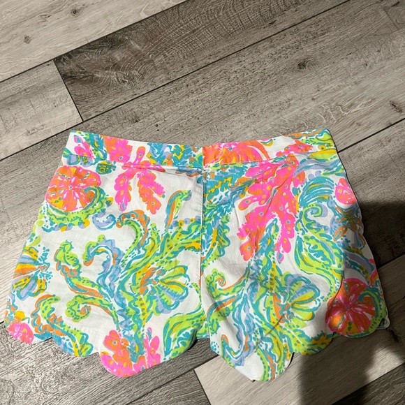 Lilly Pulitzer shorts - Picture 5 of 5
